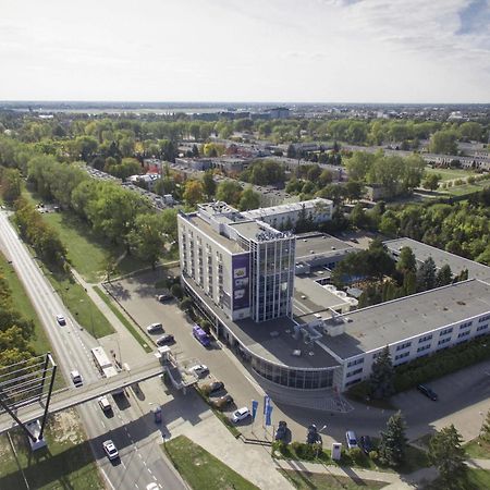 Novotel Warszawa Airport Esterno foto