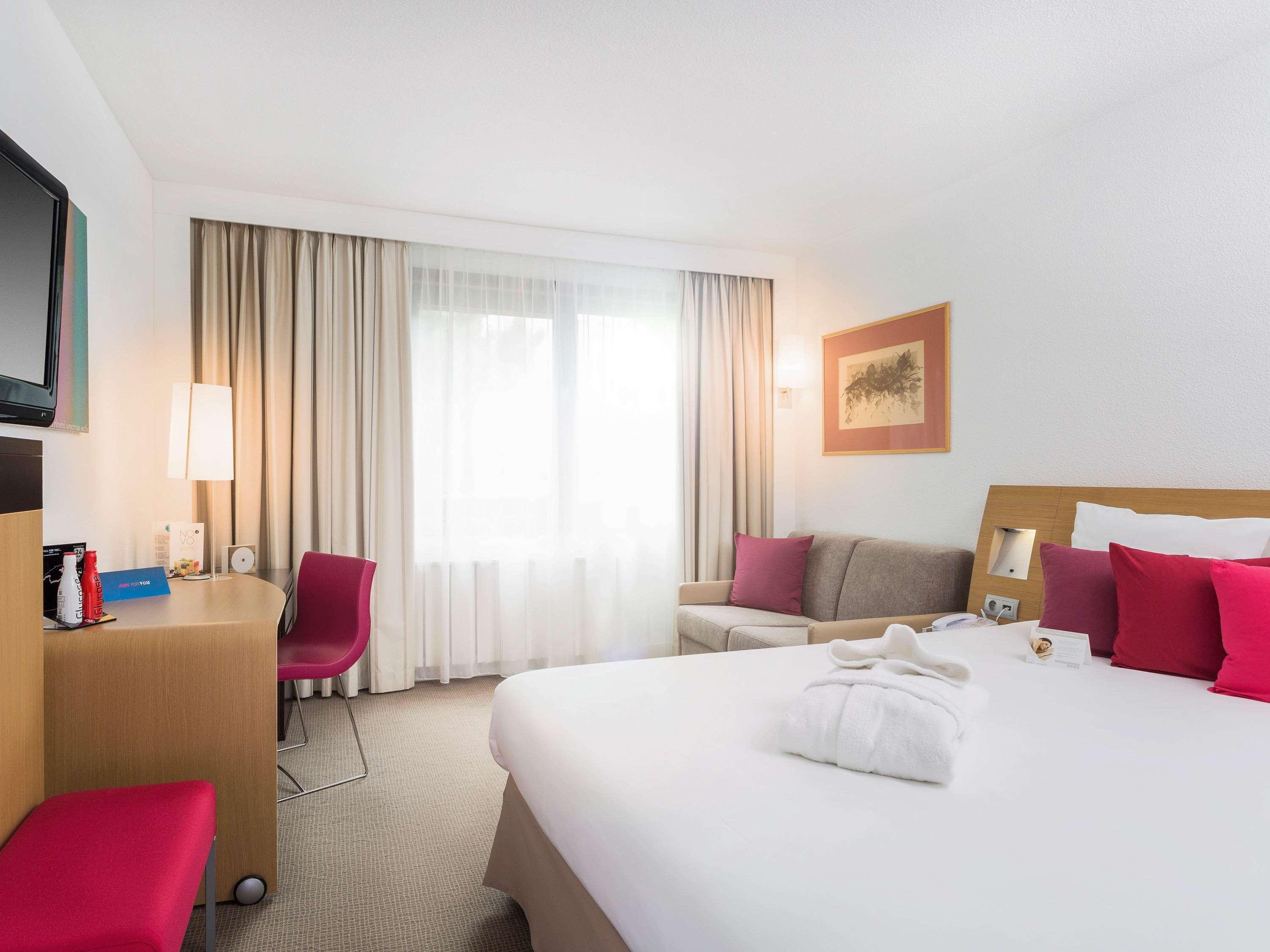 Novotel Warszawa Airport Esterno foto