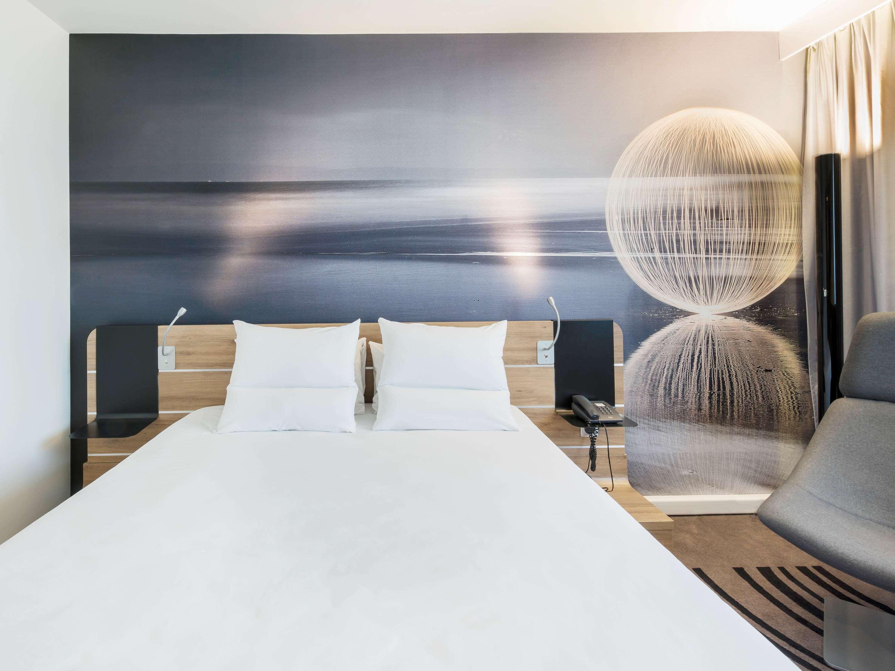 Novotel Warszawa Airport Esterno foto