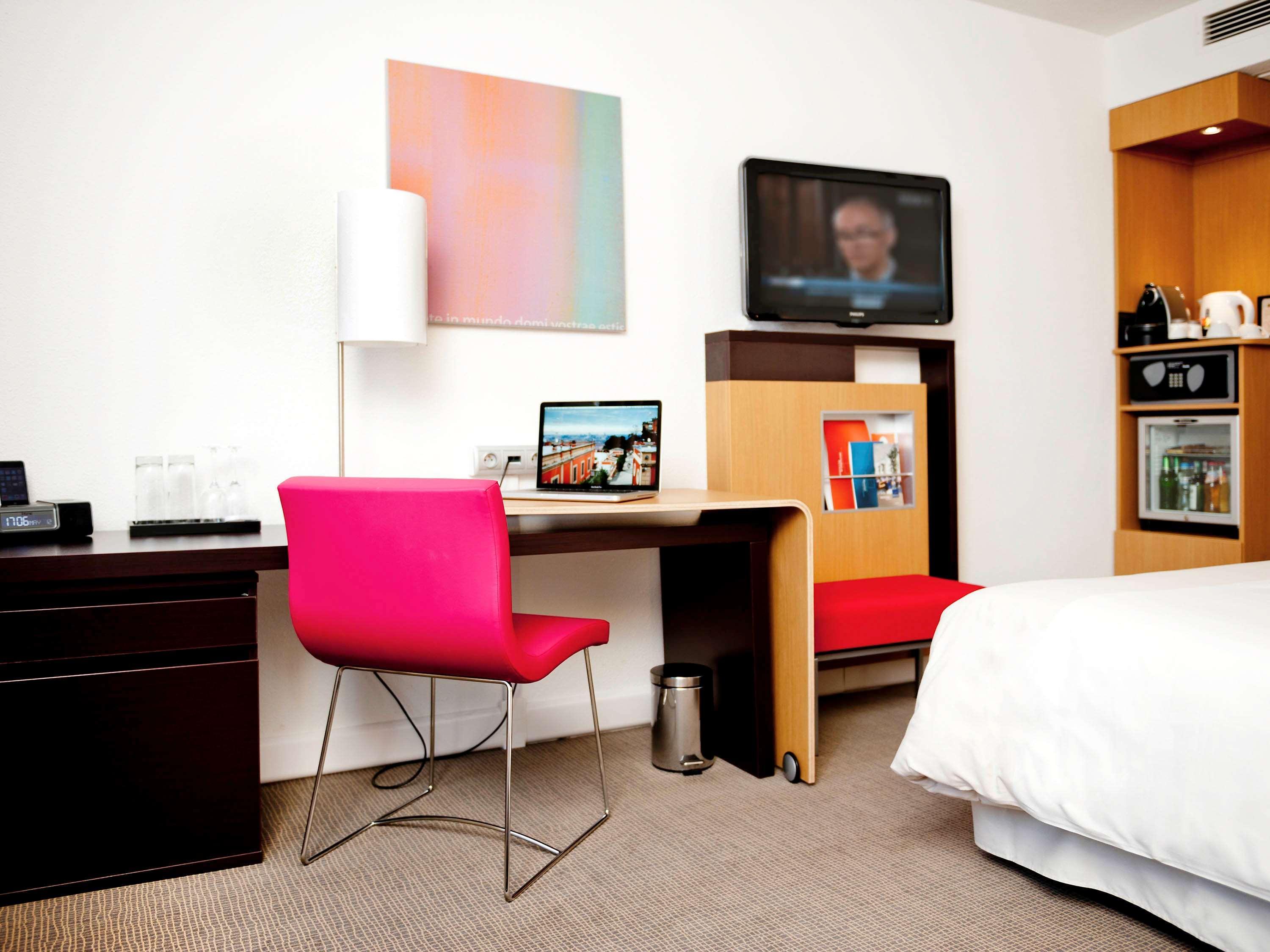 Novotel Warszawa Airport Esterno foto