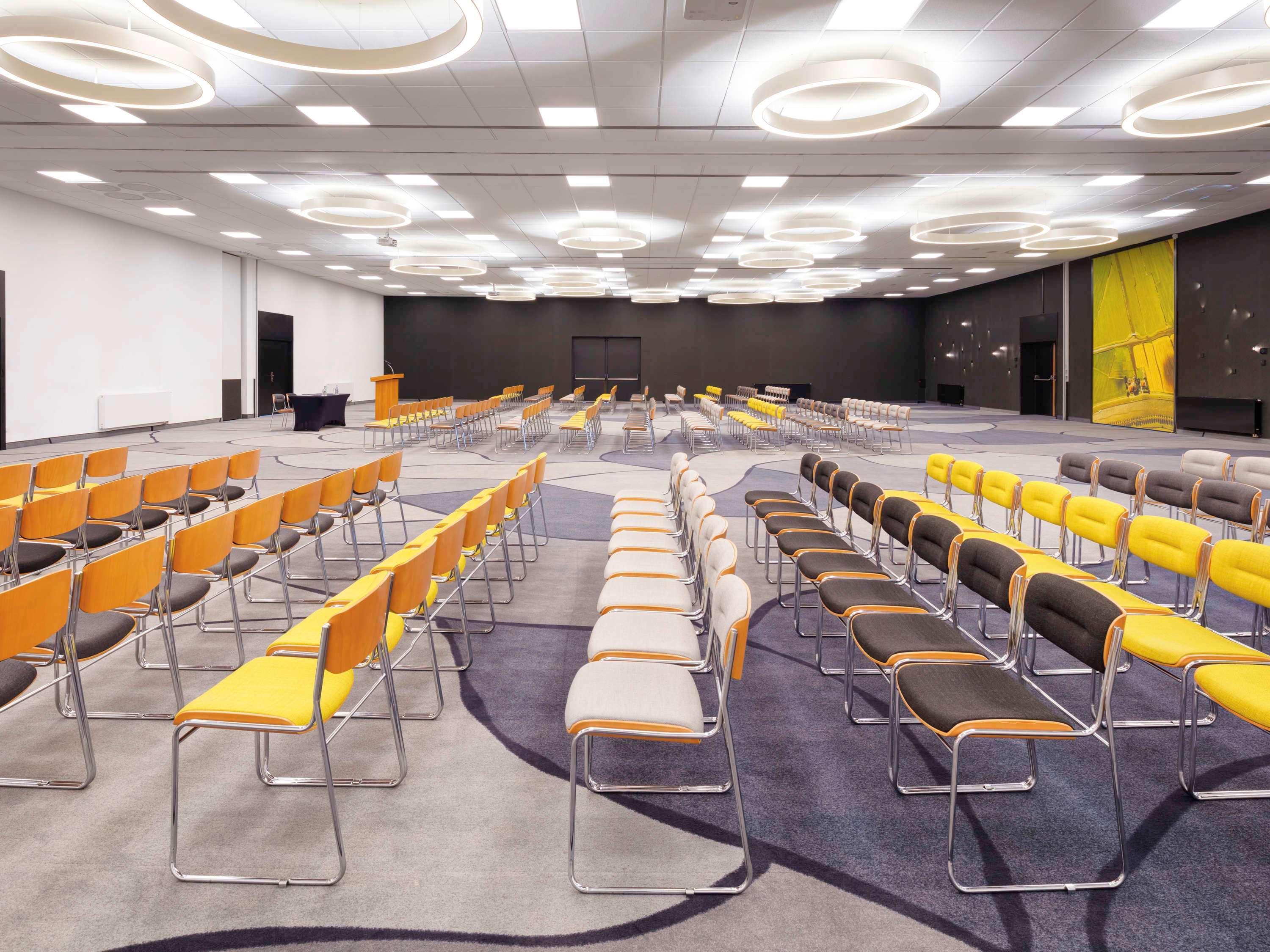 Novotel Warszawa Airport Esterno foto