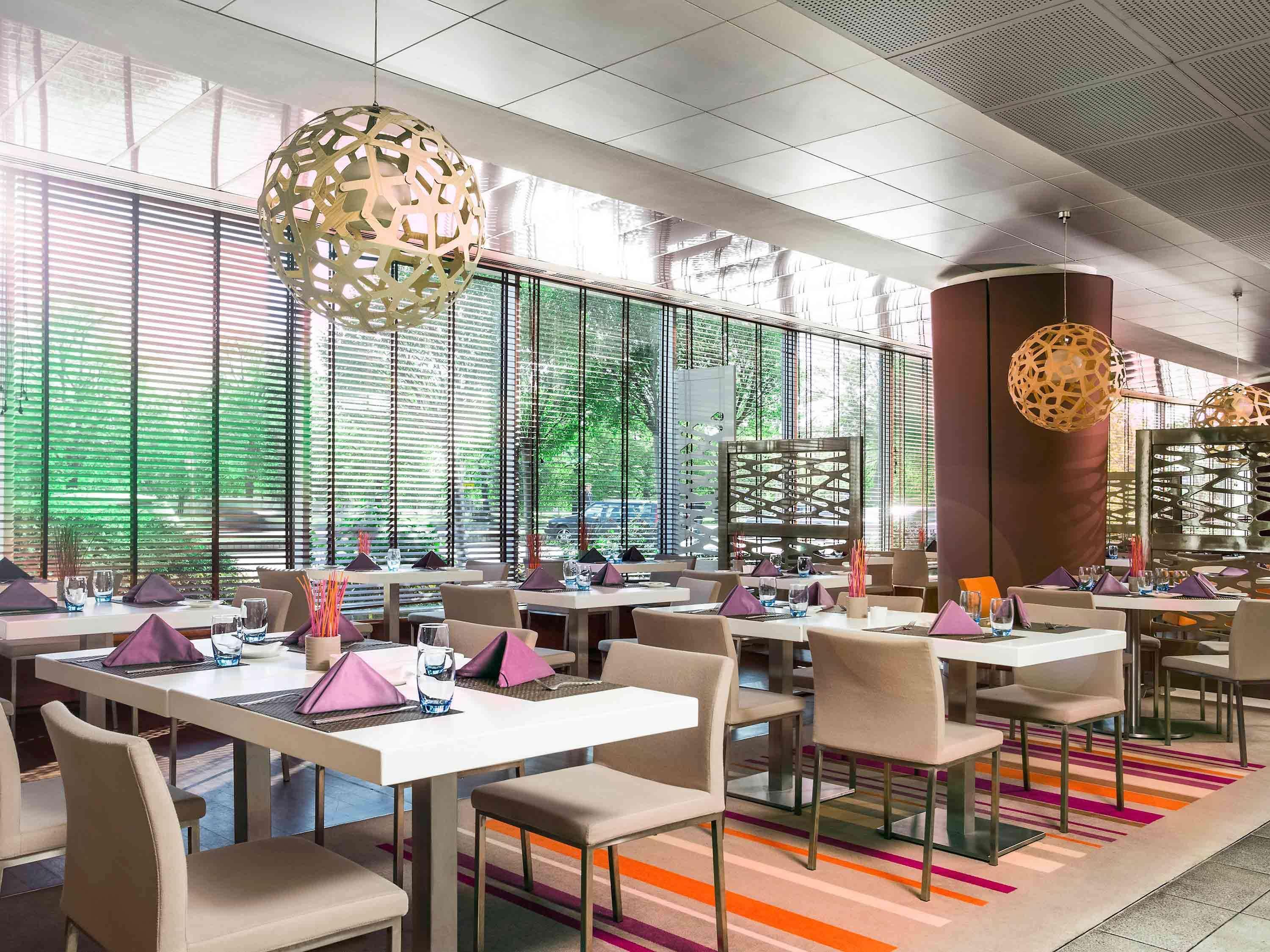 Novotel Warszawa Airport Esterno foto