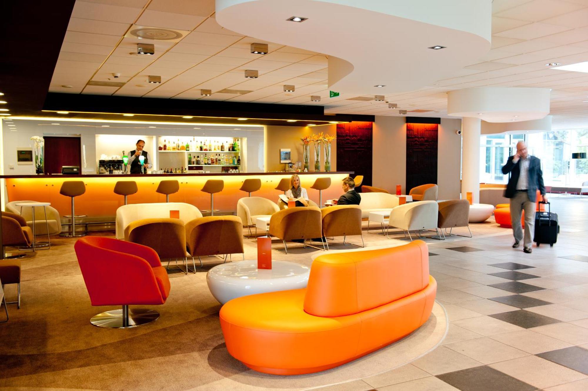 Novotel Warszawa Airport Esterno foto
