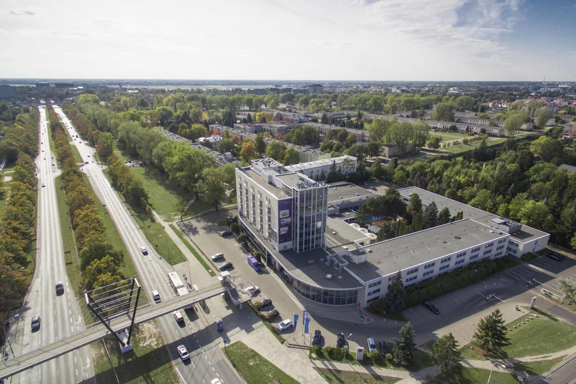 Novotel Warszawa Airport Esterno foto